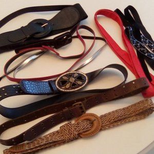 Lot of 9 belts Womens Girls Size S-M leather, vinyl, plastic, fabric, etc.